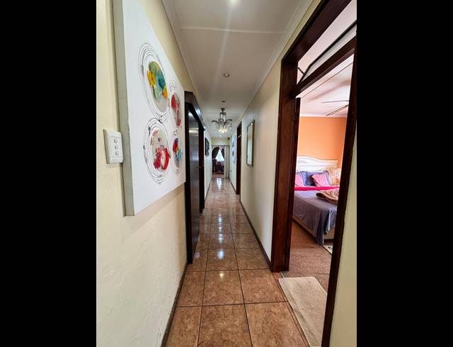 4 BEDROOM FREEHOLD FOR SALE IN BELLAIR